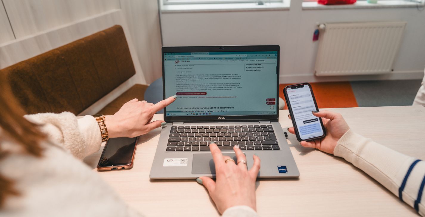 Afbeelding ter illustratie van het nieuwsbericht "Online loopbaanonderbreking aanvragen kan nu ook in het Duits!" op 11-04-2024